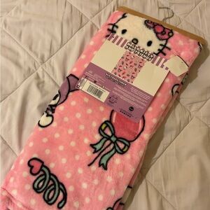 Hello Kitty Pink Polka Dot Blanket